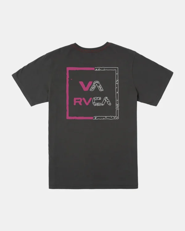 CAMISETA RVCA VAALLTHE WAY PIRATE BLACK - Image 2