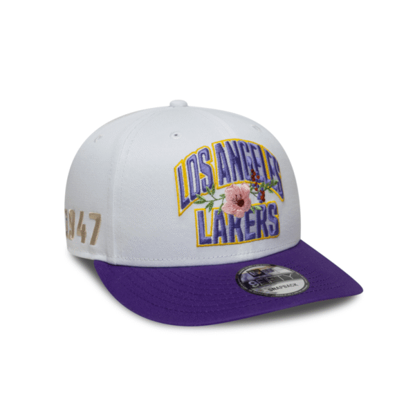 GORRA NEW ERA 9FIFTY LAKERS WHT/PUR