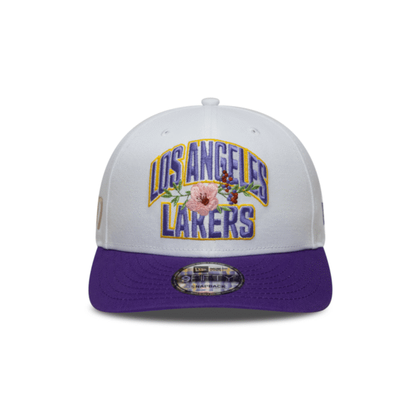 GORRA NEW ERA 9FIFTY LAKERS WHT/PUR - Image 2