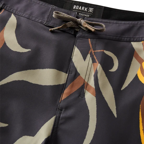 PANTALONETA ROARK PASSAGE GUM TREE CHARC - Image 2