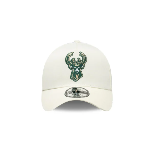 GORRA NEW ERA 9FORTY MILWAUKEE BUCKS TAN - Image 2