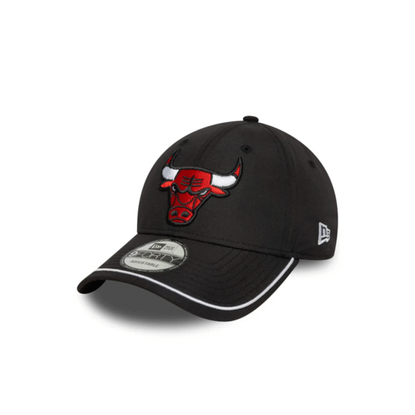 GORRA NE 940 PIPING CHICAGO BULLS BLACK