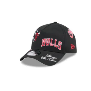 GORRA NEW ERA 9FORTY ALL OVER BULLS BLK